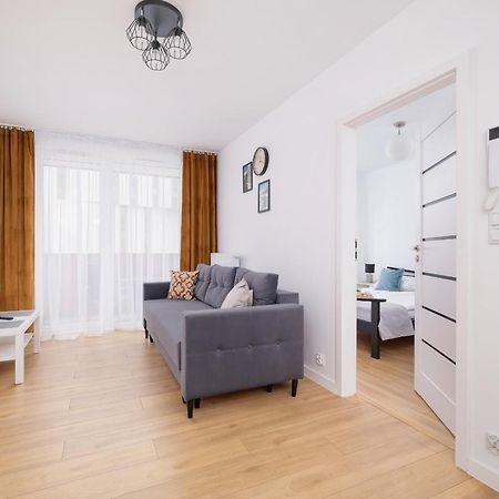 Modern Apartment With Parking Near Tauron Arena By Rent Like Home Krasków Eksteriør bilde