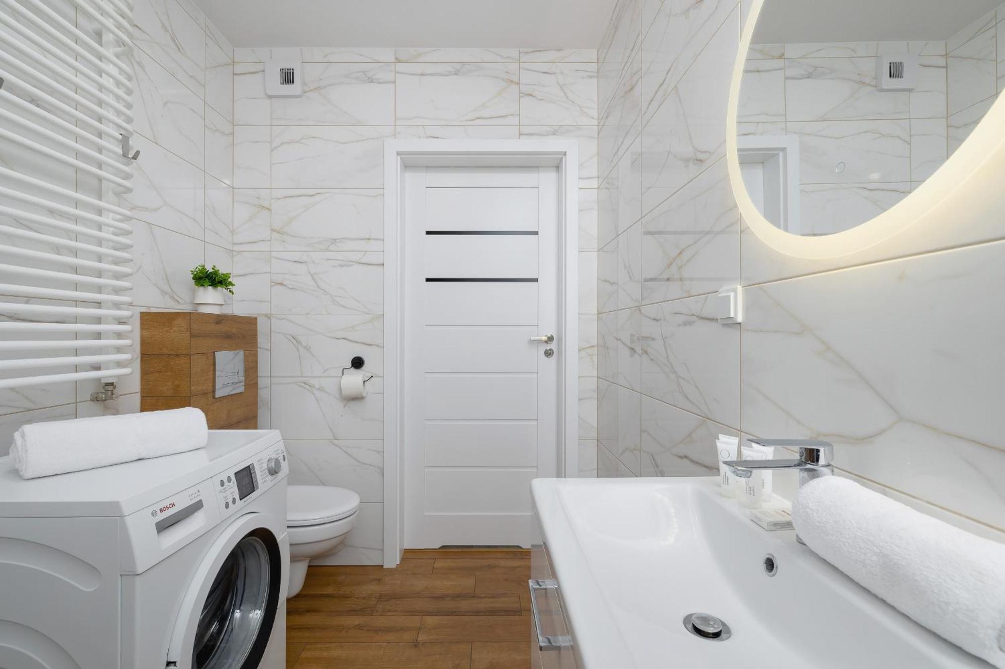 Modern Apartment With Parking Near Tauron Arena By Rent Like Home Krasków Eksteriør bilde