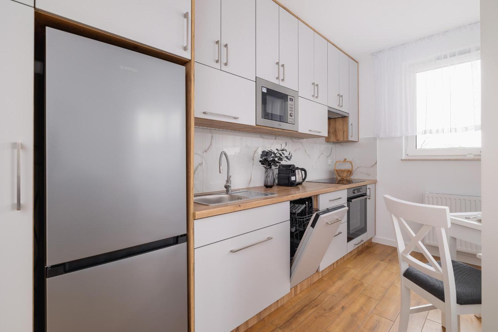 Modern Apartment With Parking Near Tauron Arena By Rent Like Home Krasków Eksteriør bilde